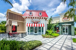Exterior - BBQ Grill! Private Pool! Near Disney World! (Davenport)