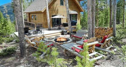 Grandview Chalet - Modern & Luxurious Mountain Retreat with Panoramic Views