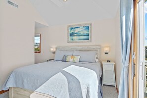 4 bedrooms, free WiFi, bed sheets