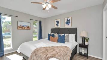 4 Schlafzimmer, Bügeleisen/Bügelbrett, WLAN, Bettwäsche