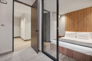 2 soveværelser, skrivebord, strygejern/strygebræt, weekendseng