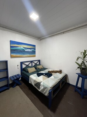 18 soverom, wi-fi og sengetøy