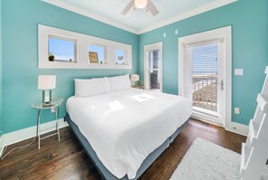 6 bedrooms, iron/ironing board, free WiFi, bed sheets
