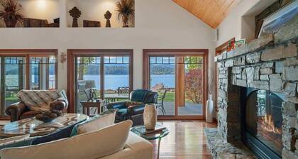 Flat Waterfront, Magnificent Home, Private Dock