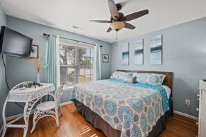 3 bedrooms, desk, free WiFi