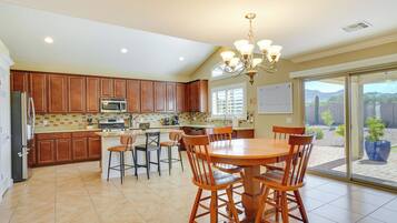 Rumah (4 Bedrooms) | Interior