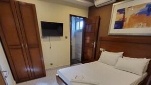 Deluxe Suite - Celestine Home (Douala)