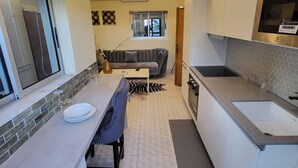 Deluxe Suite | Living area - Celestine Home (Douala)