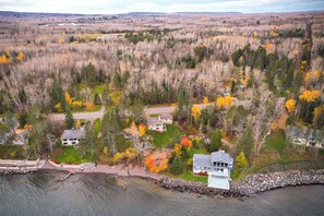 Interior - Lake Superior Getaway - Walk to Water! (Duluth)