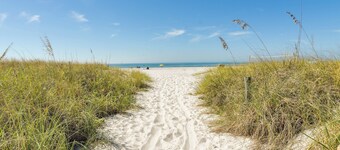 Ocean View: Top-floor Sunset Vistas Condo!