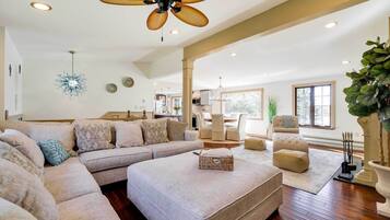 Rumah (5 Bedrooms) | Bagian depan properti