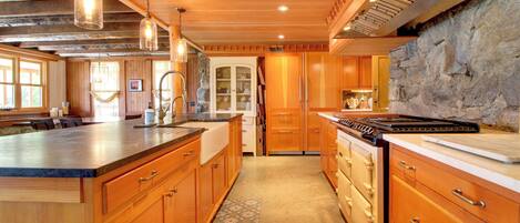 單棟房屋 (5 Bedrooms) | 內部