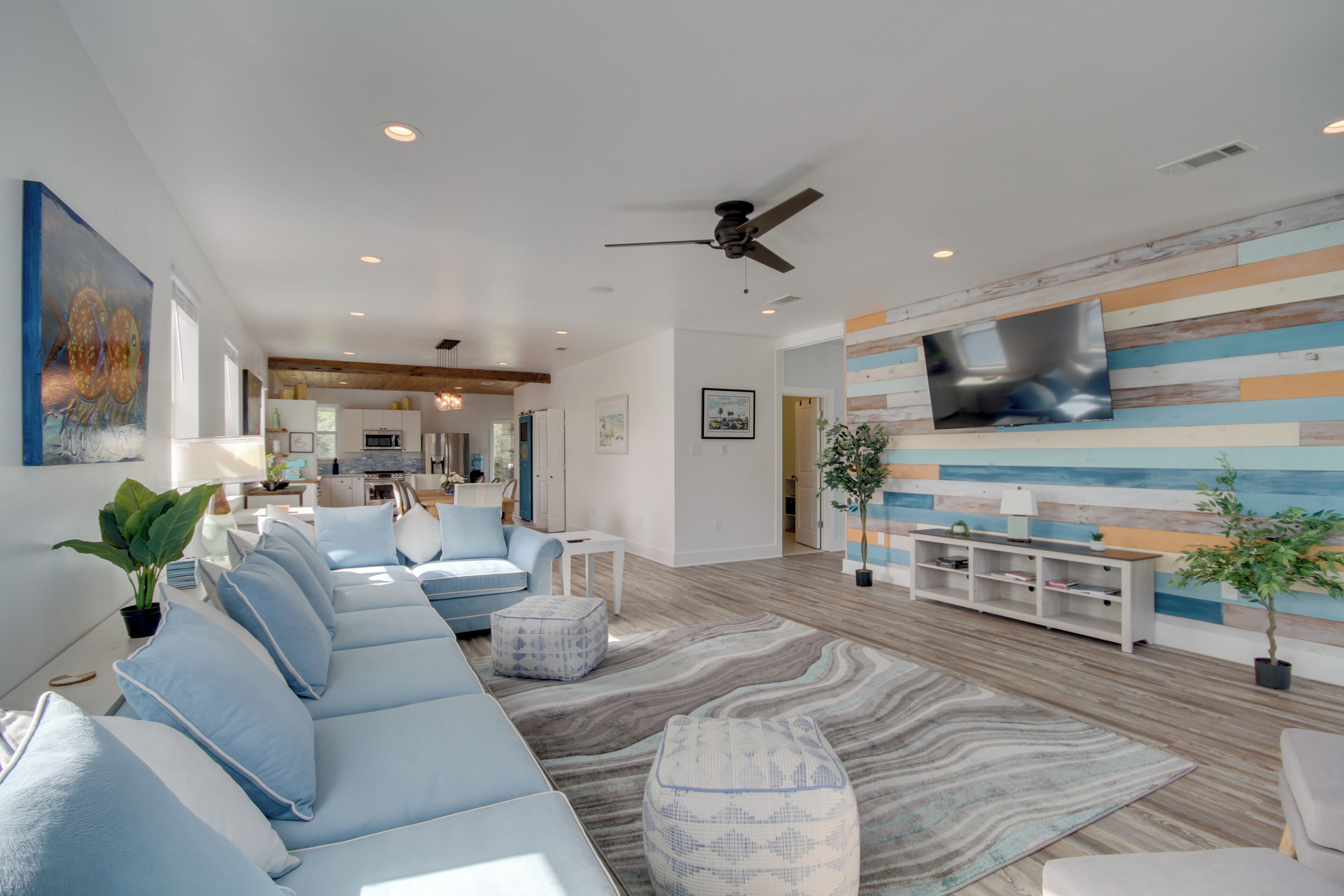 House (4 Bedrooms) | Front of property