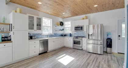 Sunny Waveland Home Rental w/ Pool: Walk to Beach!