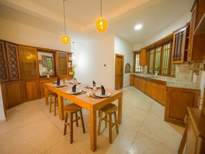 Dining - Where Cozy Hospitality Meets the Beauty of a Chilled Retreat in Every Season. (Nuwara Eliya)