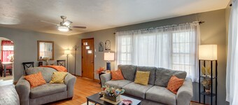 Missouri Escape w/ Furnished Patio, Near Downtown!