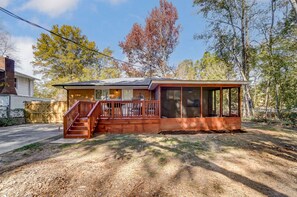 Exterior - Charlotte Charm Haven (Charlotte)