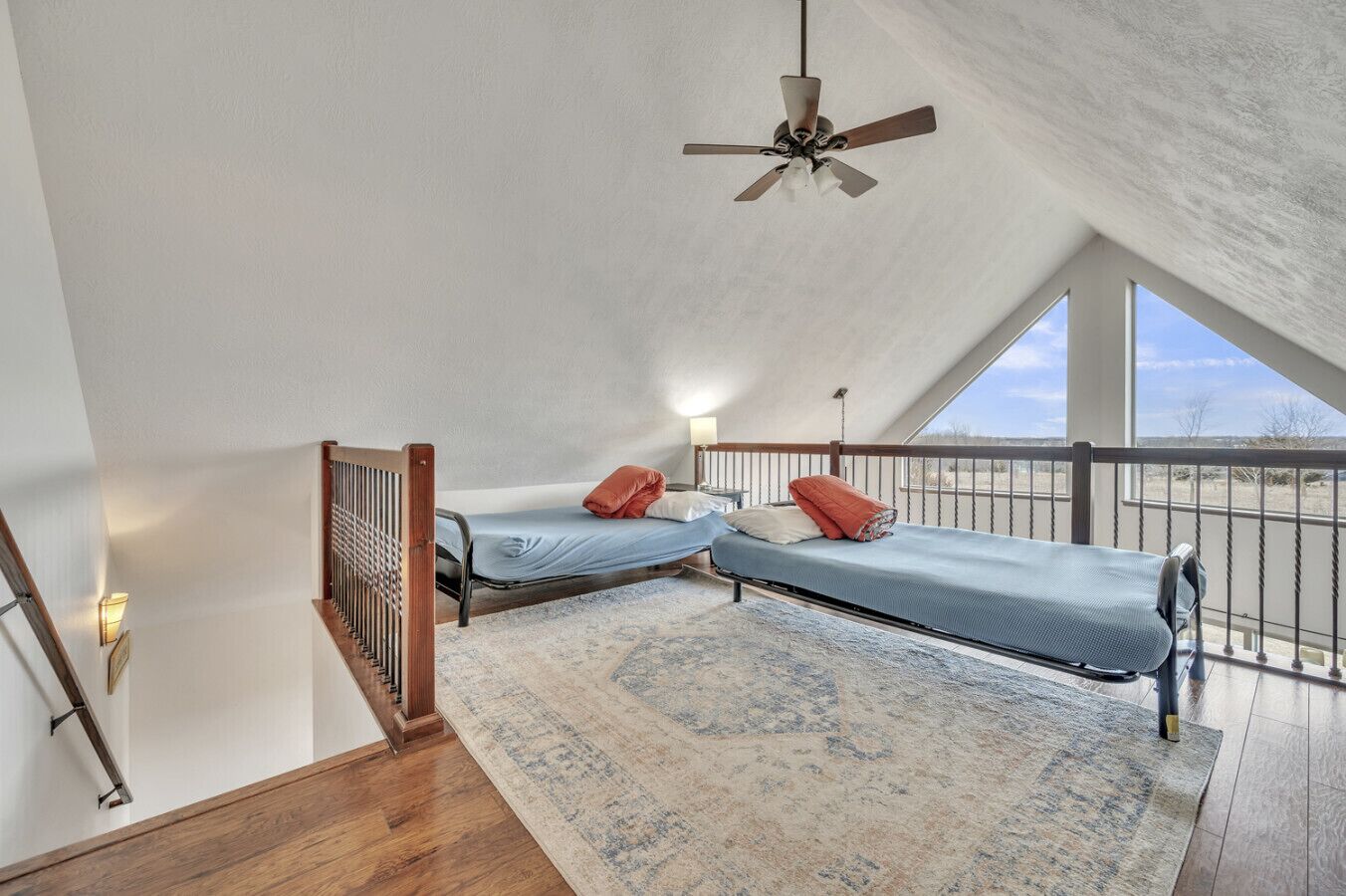 4 chambres, fer et planche à repasser, accès au Wi-Fi (inclus)