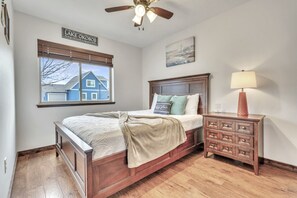 4 Schlafzimmer, Bügeleisen/Bügelbrett, kostenloses WLAN, Bettwäsche