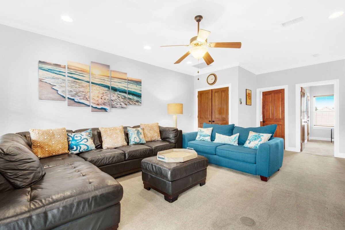 Photo 35 of ⭐Pet Friendly⭐Lagoon Pool-Beach Trolley-2 Kings 👑-5BR Here Comes the Sun