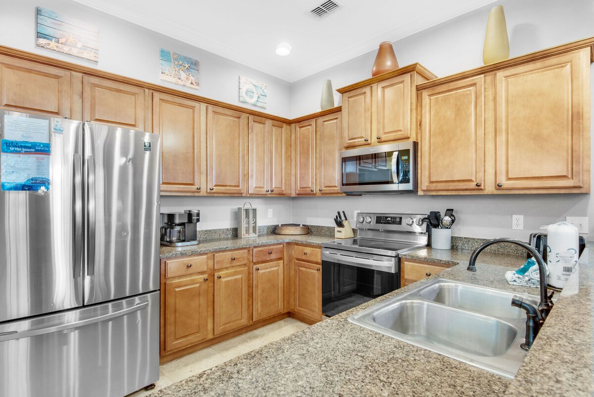 Photo 13 of ⭐Pet Friendly⭐Lagoon Pool-Beach Trolley-2 Kings 👑-5BR Here Comes the Sun