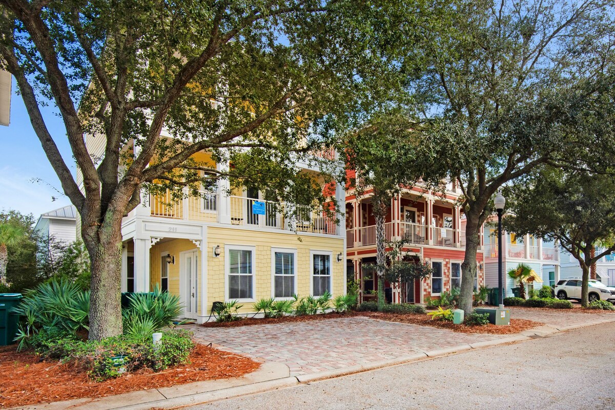 ⭐Pet Friendly⭐Lagoon Pool-Beach Trolley-2 Kings 👑-5BR Here Comes the Sun