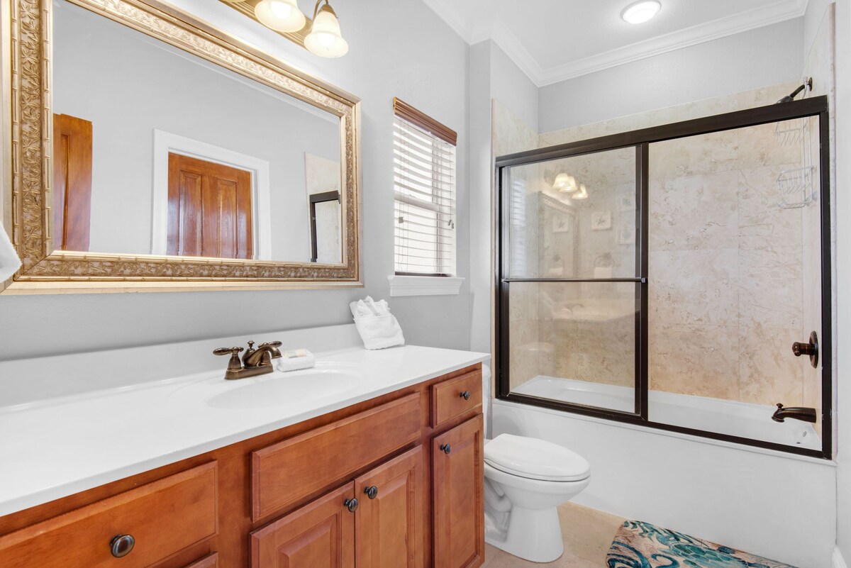 Photo 29 of ⭐Pet Friendly⭐Lagoon Pool-Beach Trolley-2 Kings 👑-5BR Here Comes the Sun