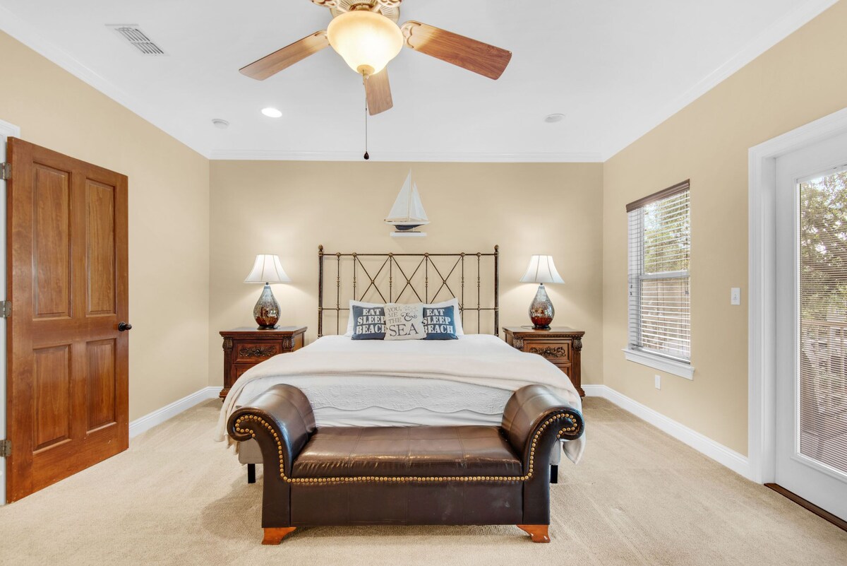 Photo 19 of ⭐Pet Friendly⭐Lagoon Pool-Beach Trolley-2 Kings 👑-5BR Here Comes the Sun