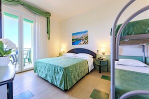 1 bedroom, desk, bed sheets - Paglianza (Peschici)