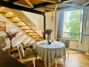 Dining - Le Petit nid du Village Charonne (Paris)