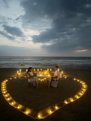 On the beach, beach umbrellas, beach volleyball, rowing - Barra Zacapulco - Palapa Abrabam (Acapetahua)