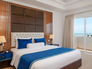 Deluxe Double Room | Individually decorated, desk, laptop workspace, iron/ironing board - Corundum Breeze Negombo (Negombo)