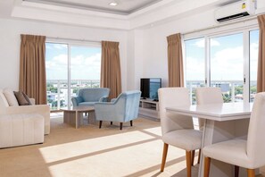 Junior Apartment | Living area | Toys - Corundum Breeze Negombo (Negombo)