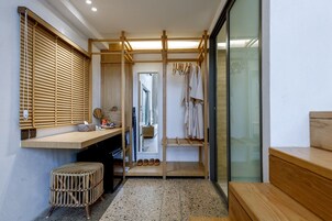 Premium bedding, free minibar, in-room safe, individually decorated