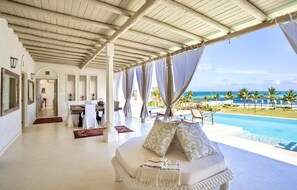 Outdoor dining - VILLA FAHARI - Nine Bedroom Villa, Sleeps 18 (Malindi)