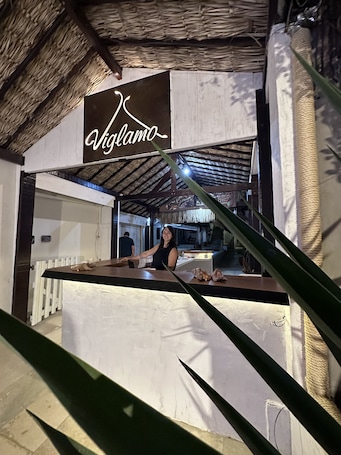 Vista frontal de la propiedad