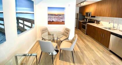 Perfect Brand New Suite Downtown Sidney