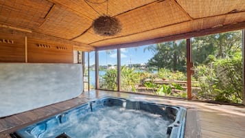 Tina de hidromasaje interior