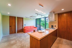 Luxury-Suite, Mehrere Betten | Eigene Küche | Reinigungsartikel
