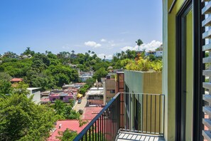 Luxury-Suite, Mehrere Betten | Terrasse/Patio