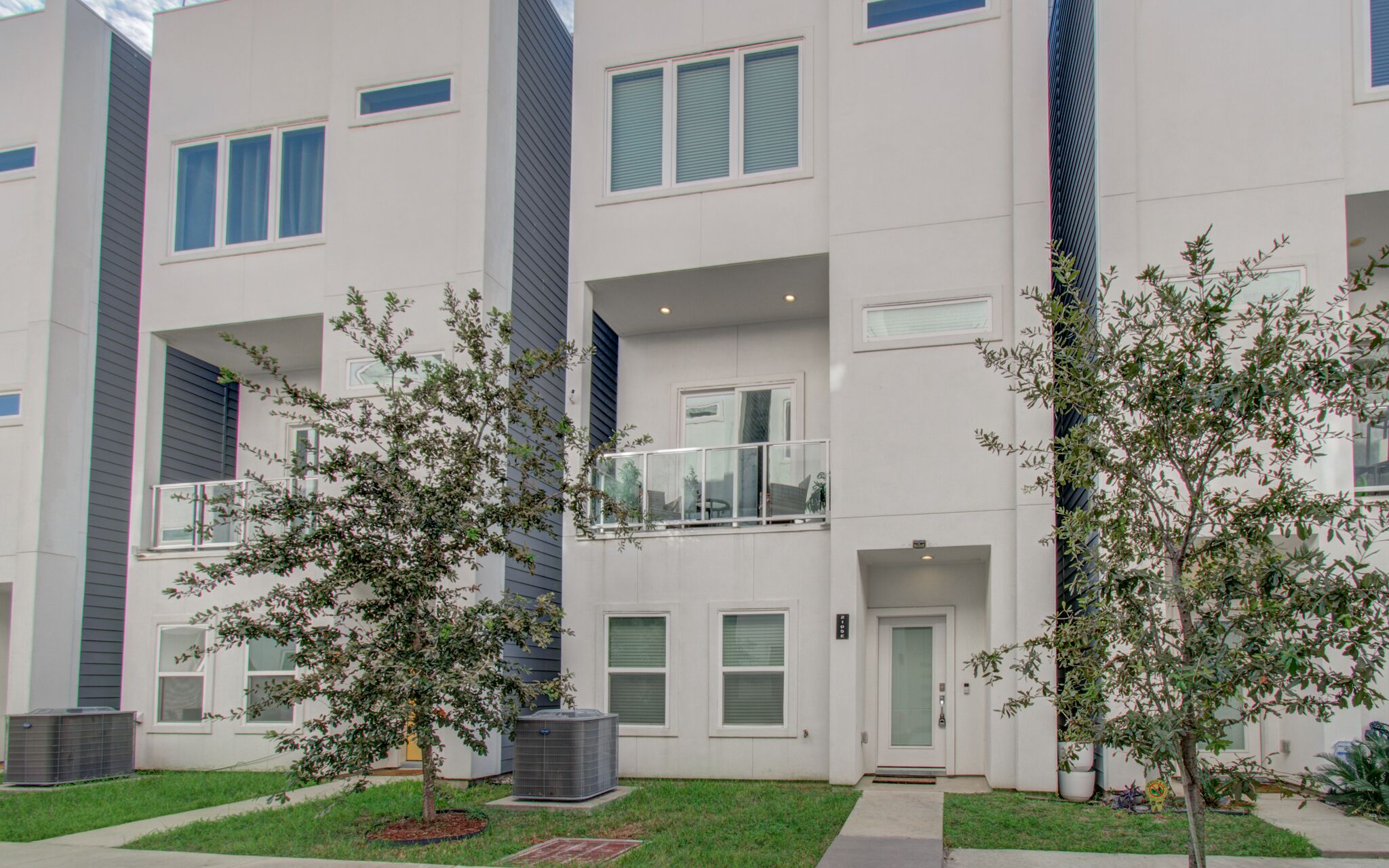 Luxurious Private Room and Bathroom in Houston Medical Center