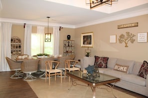 Interior - [Duplex] Casa Mexicana (McDonough)