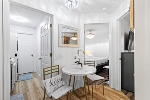4 chambres, fer et planche à repasser, Wi-Fi