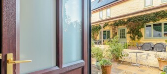 Barley Cottage- UK45598