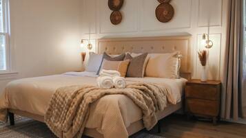 3 Schlafzimmer, Schreibtisch, Bügeleisen/Bügelbrett, Reisekinderbett