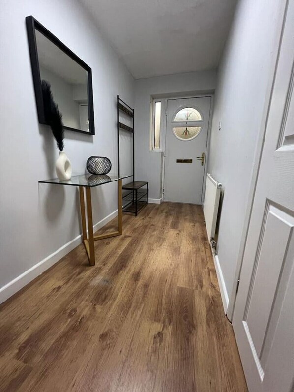 Interior - 2 Bed House in Greater London (Feltham)