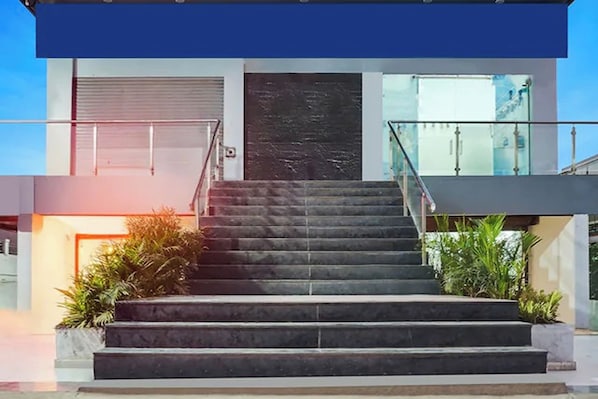 Front of property - Hotel Landmark (Pune)