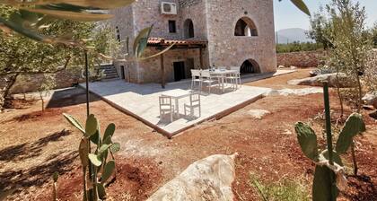 Anaroussa Diros Villa