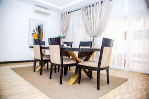 Appartement exécutif | Salle à manger