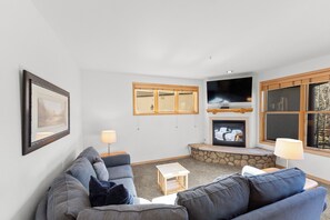 Apartment (2 Bedrooms) | Exterior